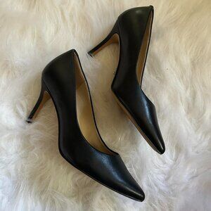 Black Pointy Pumps